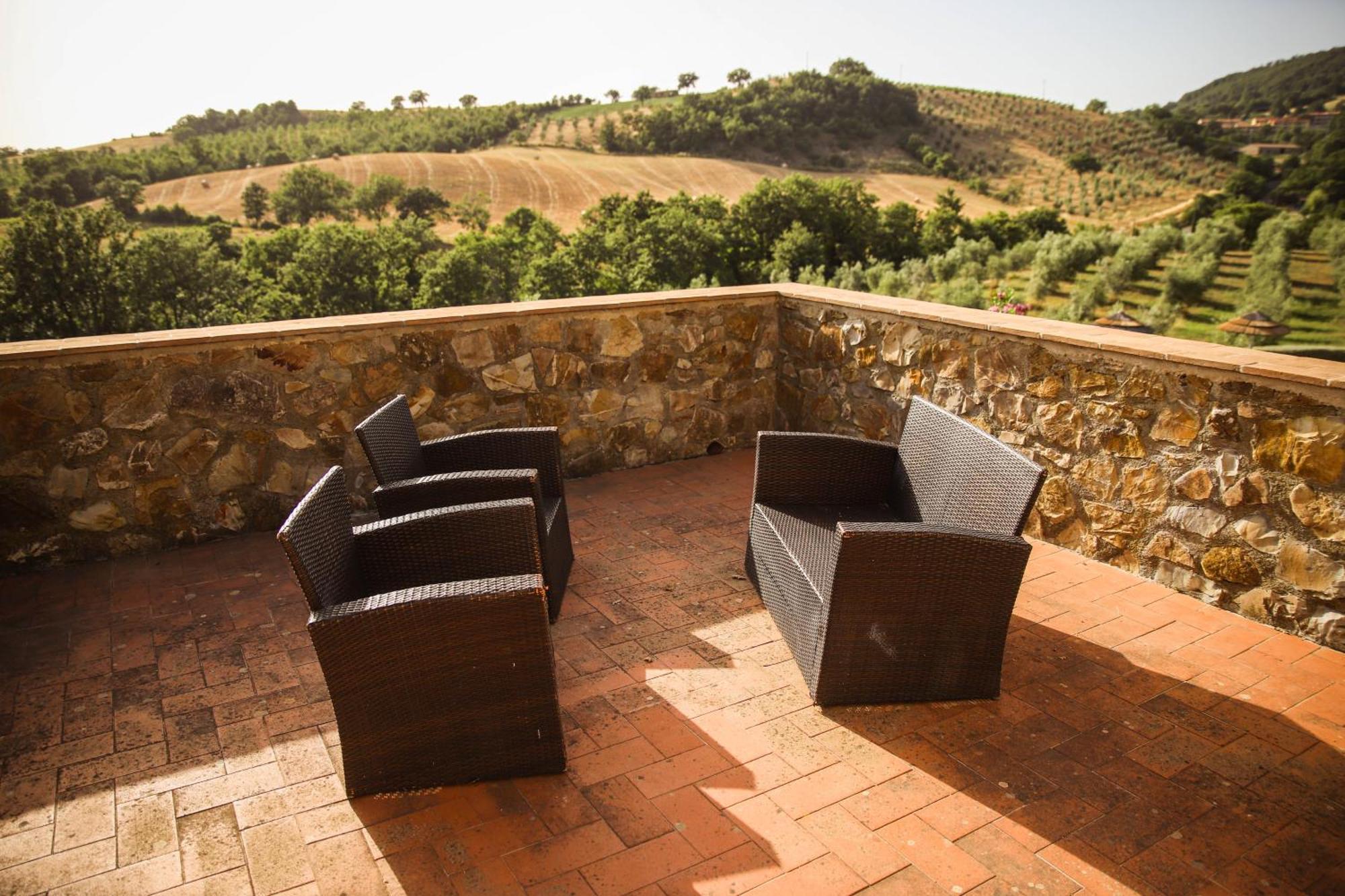 Bio Agriturismo Poggio Aione Saturnia Exterior foto